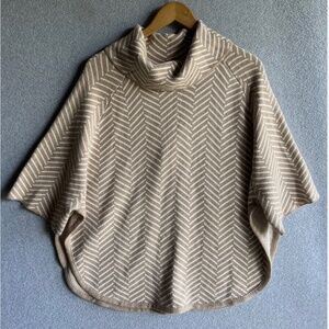 Loft Outlet Poncho Sweater Womens Size Large Beige Cream Chevron Cowl Neck